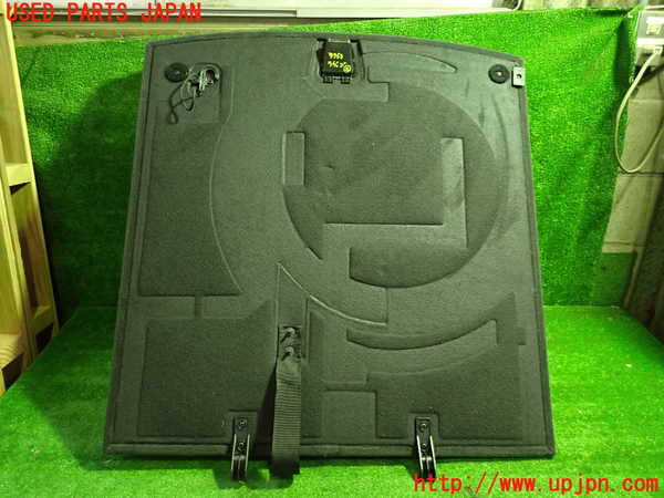 1UPJ-9237637772]キャデラック・XT5(C1UL)ラゲッジトレイ2 中古_2