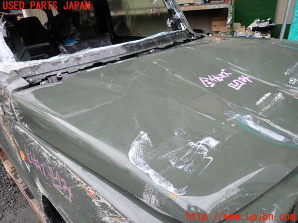 1UPJ-9237641060]ジムニー(JB64W)ボンネットフード 【ジャンク】_3