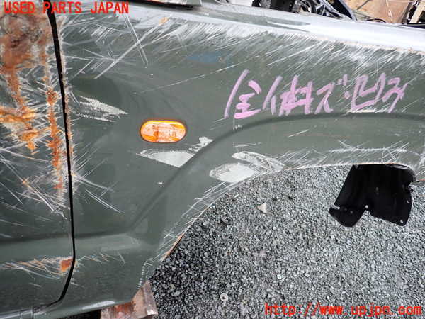 1UPJ-9237641080]ジムニー(JB64W)右前フェンダー 【ジャンク】_2