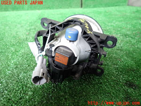 1UPJ-9237641180]ジムニー(JB64W)右フォグ 中古_2