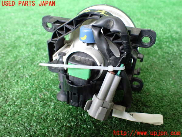 1UPJ-9237641182]ジムニー(JB64W)左フォグ 中古_3