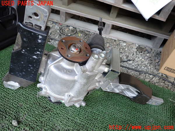 1UPJ-9237643300]ジムニー(JB64W)トランスファー 中古_3