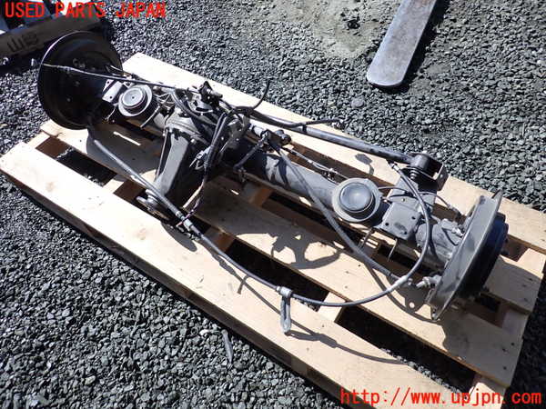 1UPJ-9237644400]ジムニー(JB64W)リアデフホーシング 中古_2