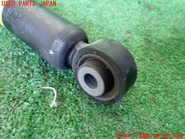 1UPJ-9237645070]ジムニー(JB64W)右リアショックアブソーバー 中古_3