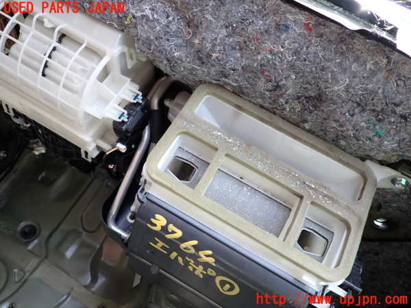 1UPJ-9237646081]ジムニー(JB64W)エバポレーター1 中古_5