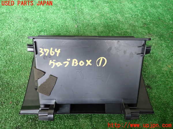 1UPJ-9237647516]ジムニー(JB64W)グローブボックス1 中古_2