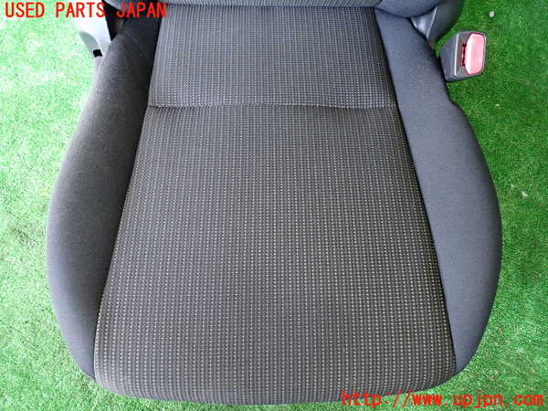 1UPJ-9237647035]ジムニー(JB64W)運転席シート 中古_3
