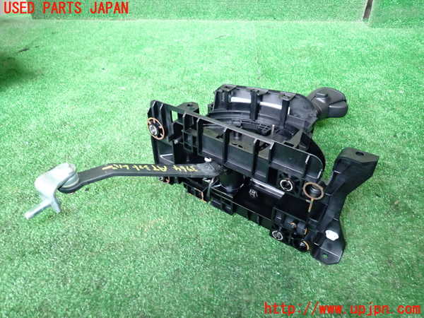1UPJ-9237647555]ジムニー(JB64W)ATシフトレバー 中古_2