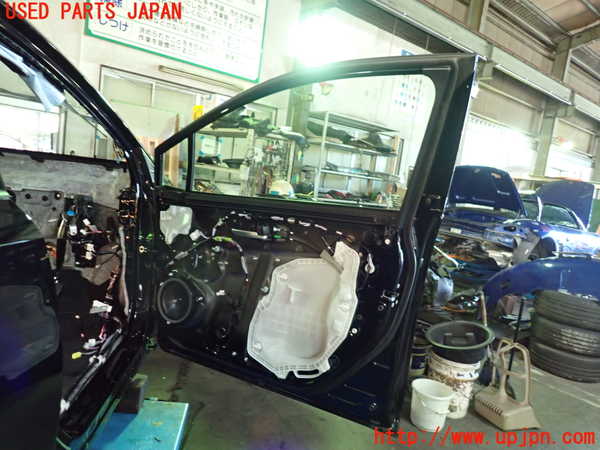 1UPJ-9237651230]カローラ ツーリング ハイブリッド(ZWE219W)右前ドア AGC M2H4 中古_5