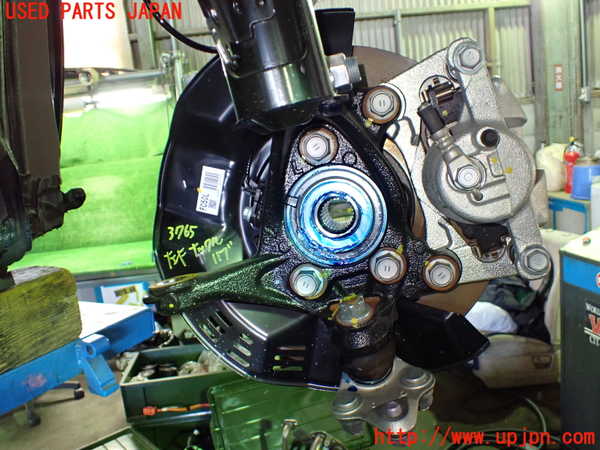 1UPJ-9237654295]カローラ ツーリング ハイブリッド(ZWE219W)左フロントナックルハブ 中古_2