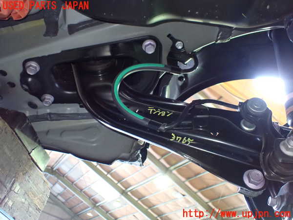 1UPJ-9237655325]カローラ ツーリング ハイブリッド(ZWE219W)右リアテンションロッド 中古_3