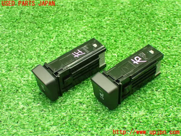 1UPJ-9237656308]カローラ ツーリング ハイブリッド(ZWE219W)スイッチ3 (シートヒーター) 中古_2
