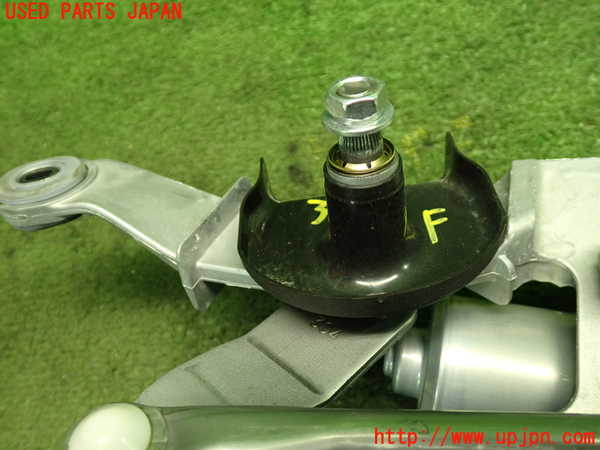 1UPJ-9237656770]カローラ ツーリング ハイブリッド(ZWE219W)フロントワイパーモーター 中古_4