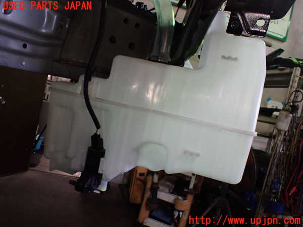 1UPJ-9237656791]カローラ ツーリング ハイブリッド(ZWE219W)ウォッシャータンク1 中古_3