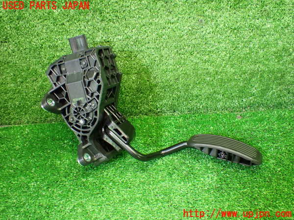 1UPJ-9237656382]カローラ ツーリング ハイブリッド(ZWE219W)センサー2 (アクセルペダル) 中古_3