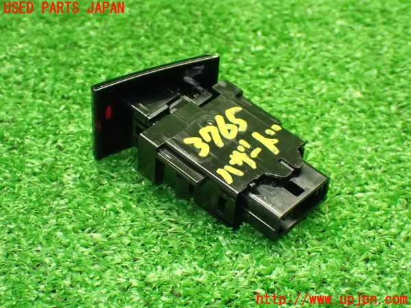 1UPJ-9237656290]カローラ ツーリング ハイブリッド(ZWE219W)ハザードスイッチ 中古_2