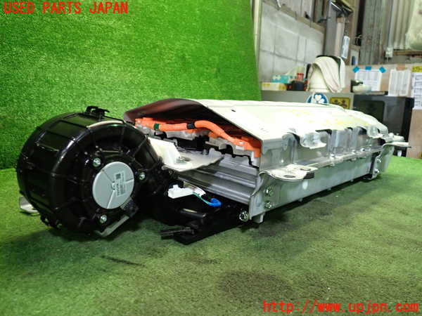 1UPJ-9237656911]カローラ ツーリング ハイブリッド(ZWE219W)ハイブリッドバッテリー1 中古_2