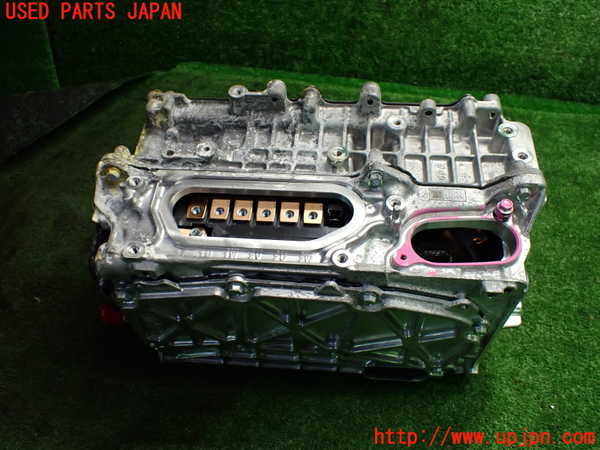 1UPJ-9237656916]カローラ ツーリング ハイブリッド(ZWE219W)インバーターコンバーター 【ジャンク】_3