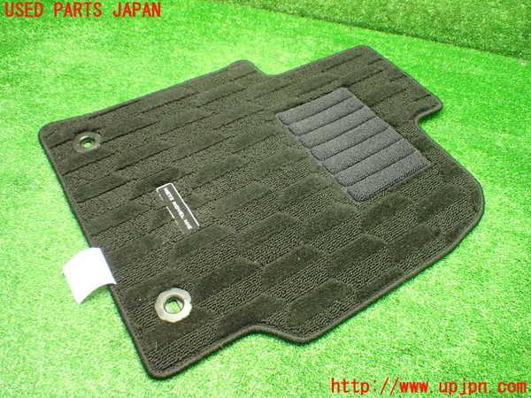 1UPJ-9237657800]カローラ ツーリング ハイブリッド(ZWE219W)フロアマット 中古_3