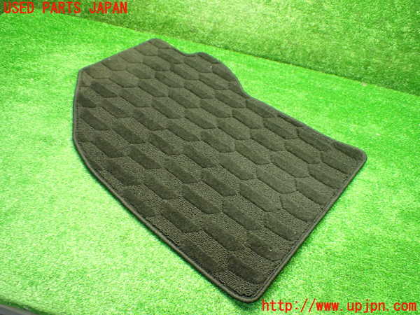 1UPJ-9237657800]カローラ ツーリング ハイブリッド(ZWE219W)フロアマット 中古_4