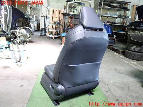 1UPJ-9237657065]カローラ ツーリング ハイブリッド(ZWE219W)助手席シート 中古_4