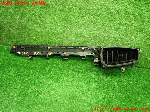 1UPJ-9237657527]カローラ ツーリング ハイブリッド(ZWE219W)エアコン吹き出し口2 (左) 中古_4