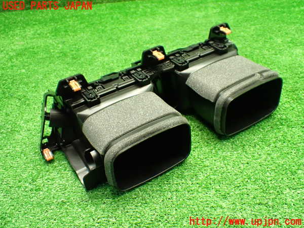 1UPJ-9237657528]カローラ ツーリング ハイブリッド(ZWE219W)エアコン吹き出し口3 (真中) 中古_3