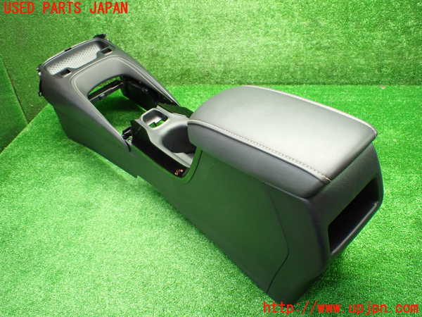 1UPJ-9237657540]カローラ ツーリング ハイブリッド(ZWE219W)センターコンソール 中古_2