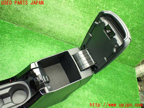1UPJ-9237657540]カローラ ツーリング ハイブリッド(ZWE219W)センターコンソール 中古_3