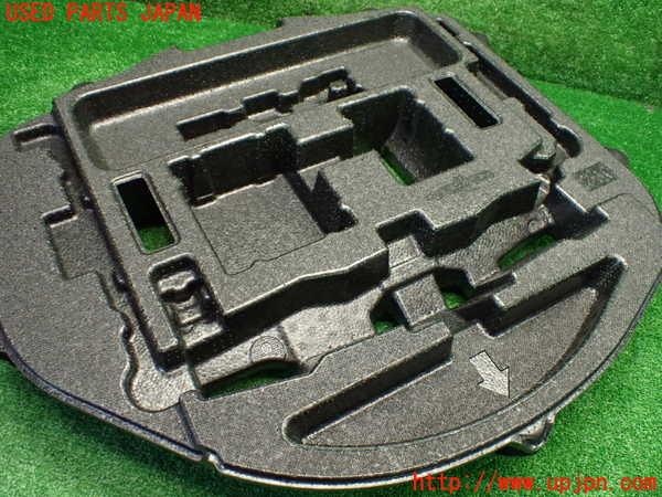 1UPJ-9237657772]カローラ ツーリング ハイブリッド(ZWE219W)ラゲッジトレイ2 中古_3