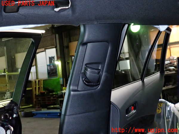 1UPJ-9237657665]カローラ ツーリング ハイブリッド(ZWE219W)右センターピラートリム 中古_2