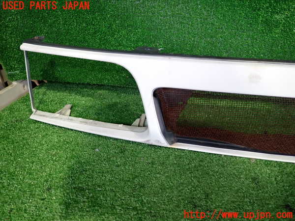 2UPJ-9237661050]スターレット(EP71)ラジエターグリル 中古_3