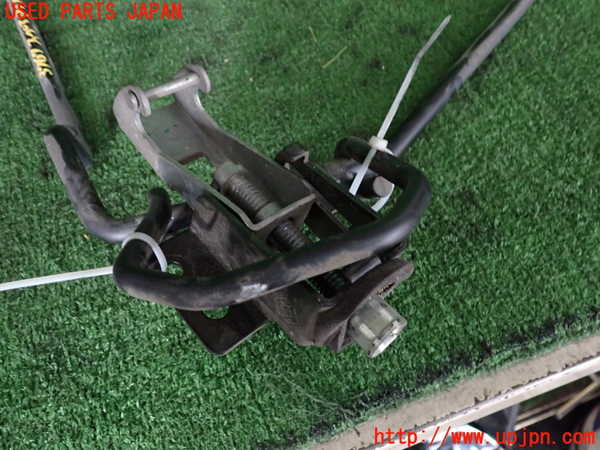 2UPJ-9237671700]ルノー・カングー(KWH5F)スペアタイヤキャリア 中古_2