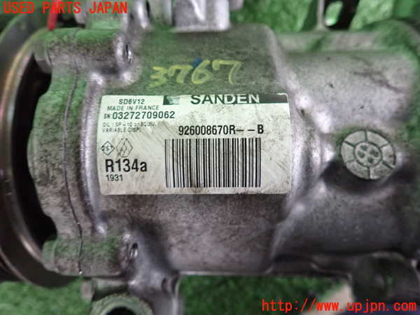 2UPJ-9237676025]ルノー・カングー(KWH5F)エアコンコンプレッサー 中古_3
