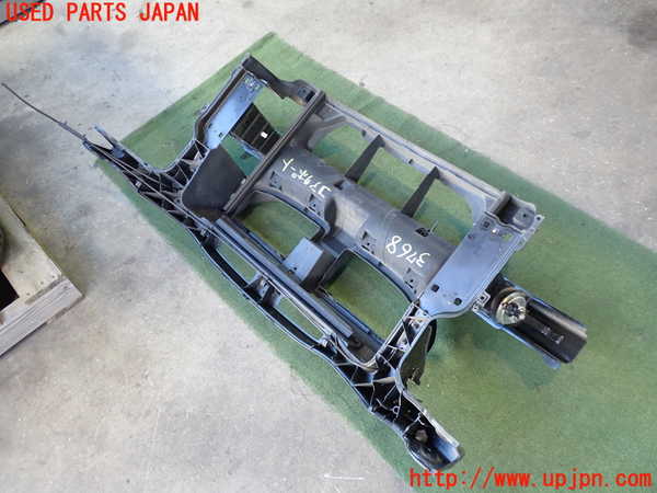 2UPJ-9237681041]BMW 320i ツーリング(US20)コアサポート 中古_4