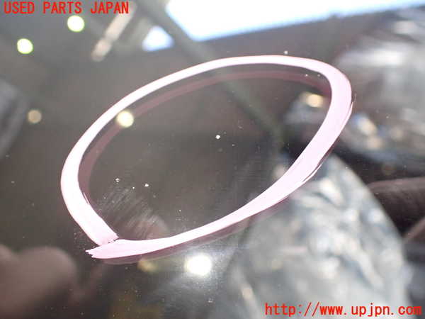 2UPJ-9237681195]BMW 320i ツーリング(US20)フロントガラス (43R-001586) 中古_2