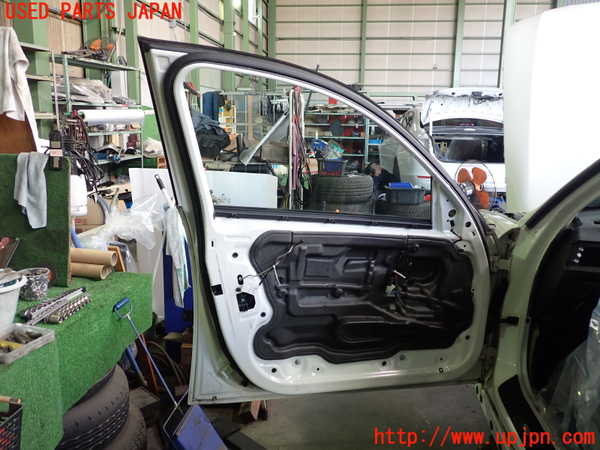 2UPJ-9237681260]BMW 320i ツーリング(US20)左前ドア (43R-001582) (ジャンク品) 中古_5