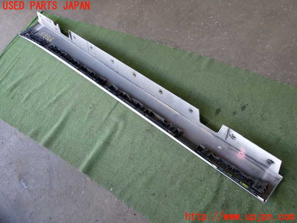 2UPJ-9237681390]BMW 320i ツーリング(US20)右サイドステップ 中古_3