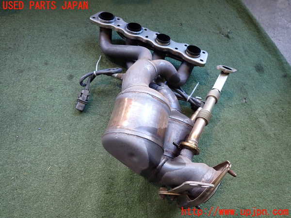 2UPJ-9237682041]BMW 320i ツーリング(US20)エキマニ1 (触媒 マニバーター) 中古_2