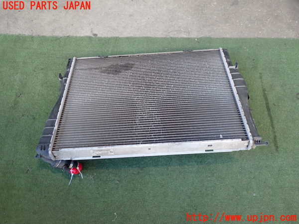 2UPJ-9237682321]BMW 320i ツーリング(US20)ラジエーター1 中古_3