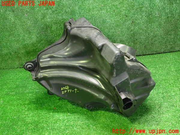 2UPJ-9237682560]BMW 320i ツーリング(US20)エアクリーナーボックス 中古_3