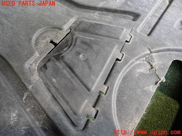 2UPJ-9237682170]BMW 320i ツーリング(US20)エンジンアンダーカバー (ジャンク品) 中古_2