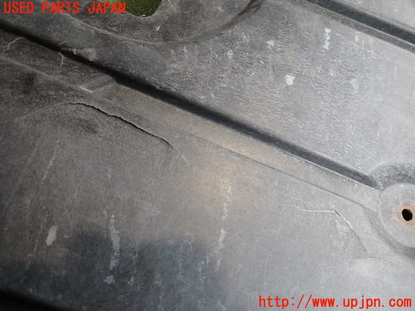 2UPJ-9237682170]BMW 320i ツーリング(US20)エンジンアンダーカバー (ジャンク品) 中古_3