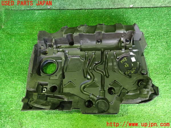 2UPJ-9237682160]BMW 320i ツーリング(US20)エンジンアッパーカバー 中古_2