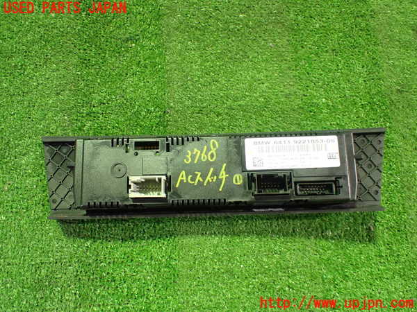 2UPJ-9237686066]BMW 320i ツーリング(US20)エアコンスイッチ1 中古_3