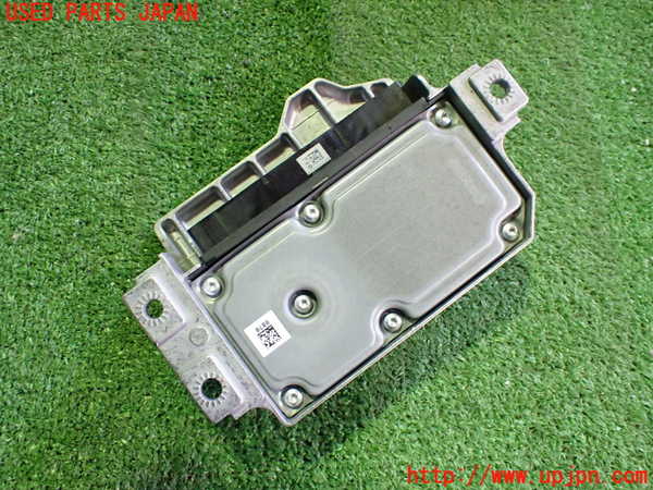 2UPJ-9237686145]BMW 320i ツーリング(US20)エアバッグコンピューター 中古_2