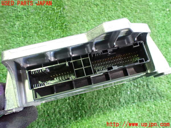 2UPJ-9237686145]BMW 320i ツーリング(US20)エアバッグコンピューター 中古_3