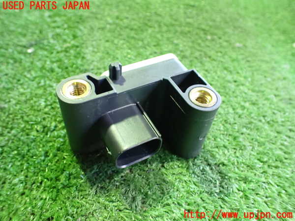 2UPJ-9237686356]BMW 320i ツーリング(US20)エアバッグセンサー1 中古_2