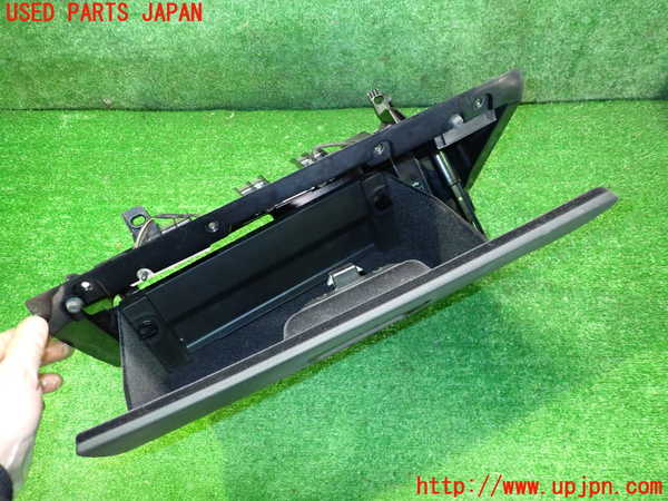 2UPJ-9237687516]BMW 320i ツーリング(US20)グローブボックス1 中古_4