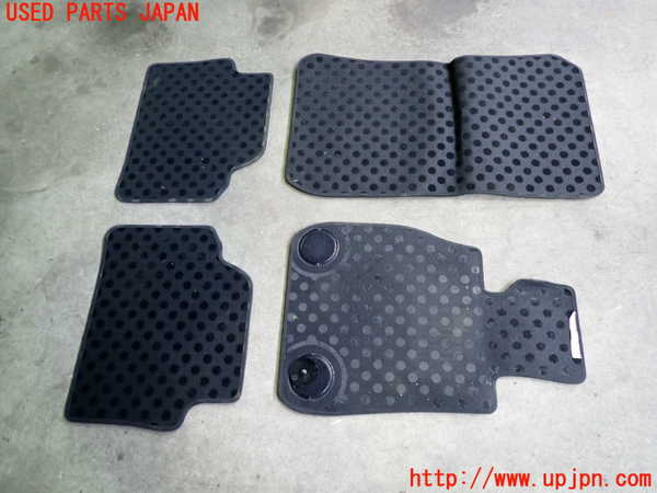 2UPJ-9237687800]BMW 320i ツーリング(US20)フロアマット 中古_4